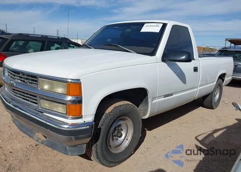 1998 Chevrolet C1500 Fleetside W/T из США, поврежденный, VIN 1GCEC14W7WZ159829